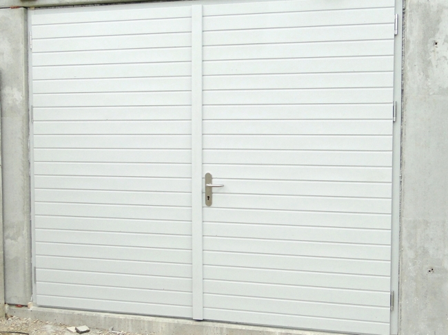 Garagentore - Flügeltore - ALLEMANN® GmbH Holz- u. Metallprodukte